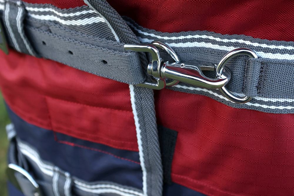 Hy Equestrian StormX Empra 200g Turnout Rug with Detachable Neck (Navy/Burgundy)