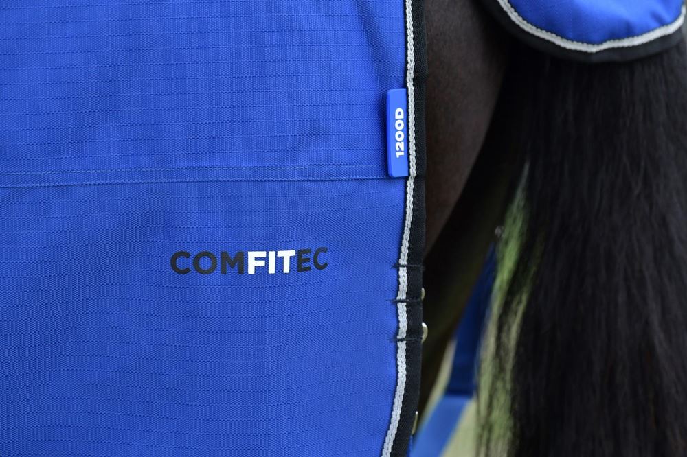 Weatherbeeta Comfitec Essential Turnout Standard Neck - 220g (Cobalt/Black)