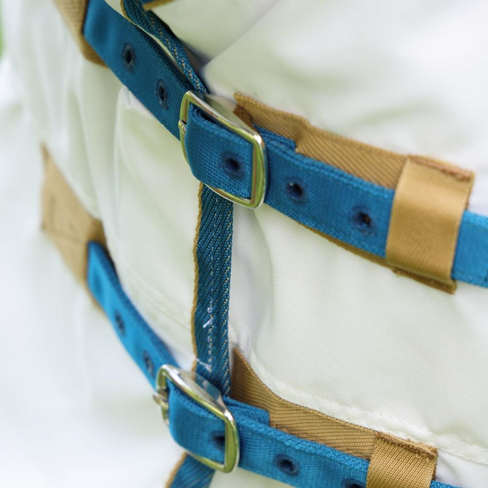 Shires Tempest Plus Sweet-Itch Combo (White)