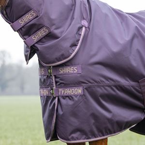Shires Typhoon 100 Combo Turnout Rug (Black Cherry)
