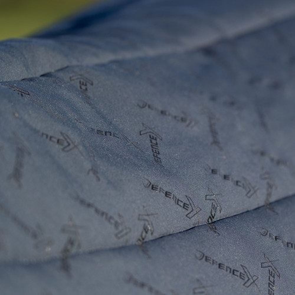 DefenceX Shield 200g Stable Rug with Detachable Neck