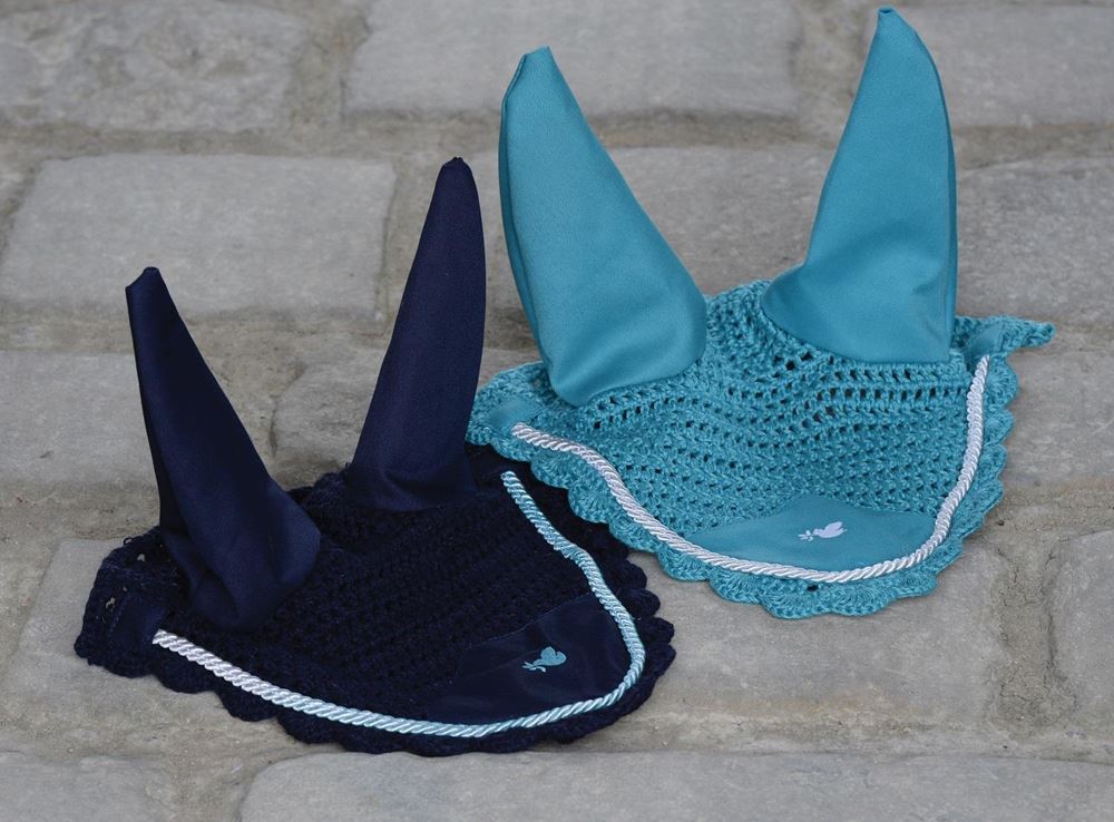 Saxon Dove Ear Bonnet