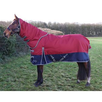 Hy Equestrian StormX Empra 200g Turnout Rug with Detachable Neck (Navy/Burgundy)