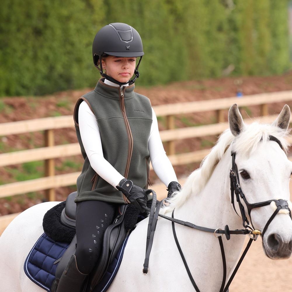 Shires Aubrion Core Fleece Gilet - Young Rider (Green)