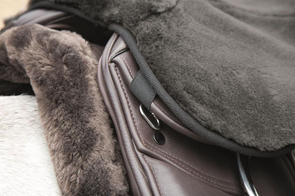 Shires Performance SupaFleece Seat Saver