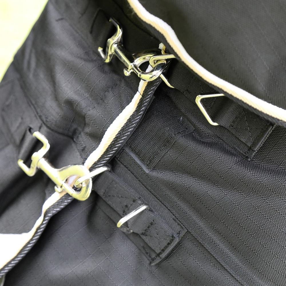 Shires Highlander Plus 200 Combo Turnout Rug (Black)