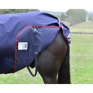 Weatherbeeta Comfitec Essential Turnout Detach-A-Neck - 220g (Navy/Burgundy)