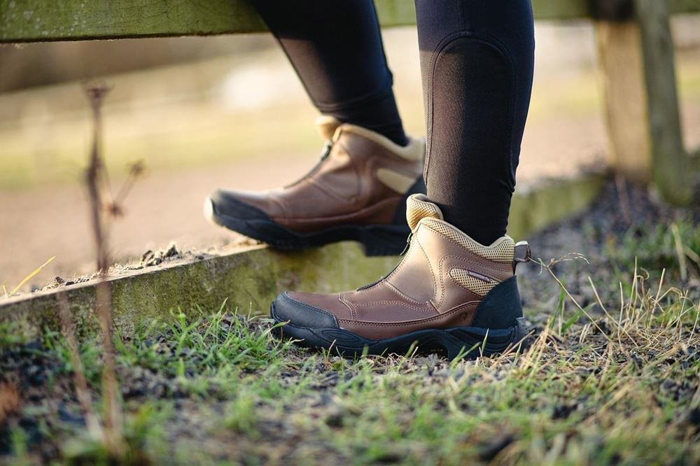 Hy Equestrian Cromford Short Zip Boots (Brown)