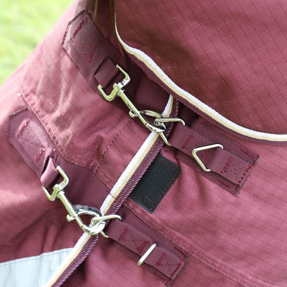 Shires Highlander Plus 100 Combo Turnout Rug (Maroon)