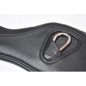 Rhinegold Ultra Anatomical Super Soft Leather Girth (Black)
