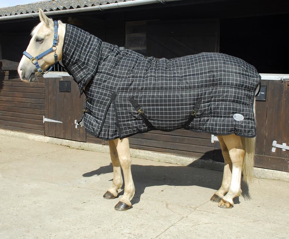 Rhinegold Mega Full Neck Combo Stable Quilted Rug - 350g (Black/White Check)