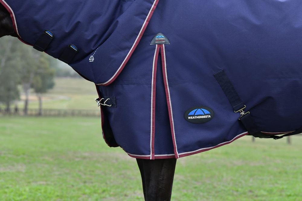 Weatherbeeta Comfitec Essential Turnout Detach-A-Neck - 50g (Navy/Burgundy)