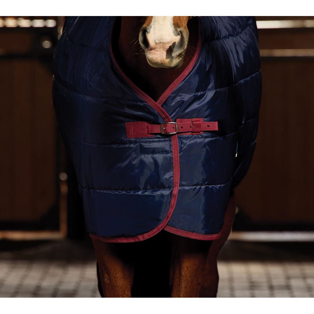 Weatherbeeta Comfitec 210D Channel Quilt Stable Standard - 220g (Navy/Burgundy)