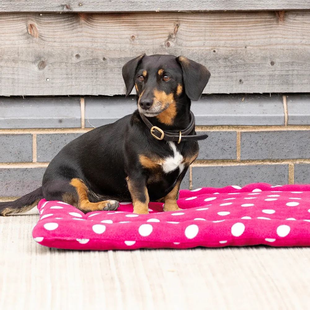 Supreme Products Dotty Fleece Dog Bed (Paradise Pink)