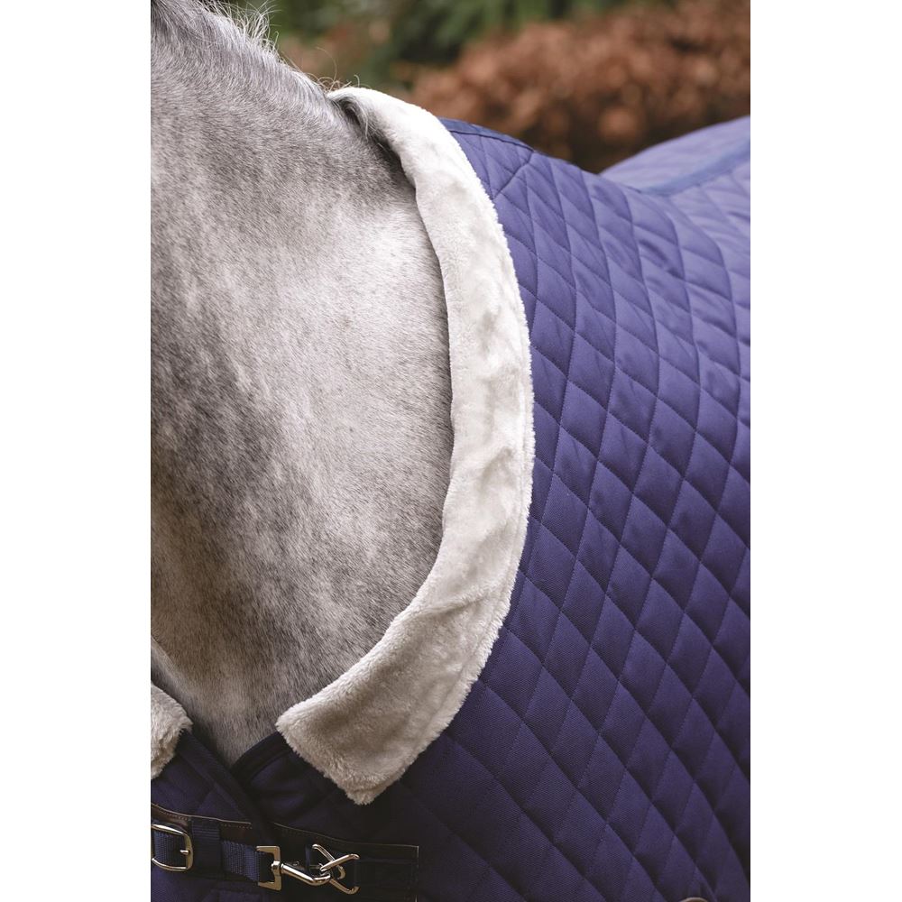 Weatherbeeta Comfitec Deluxe Diamond Quilt Standard Neck Stable Rug