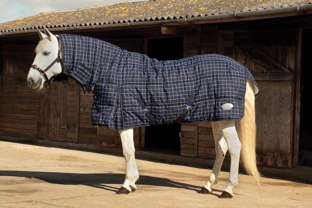 Rhinegold Dakota Full Neck Combo Stable Quilted Rug - 300g (Navy/White Check)